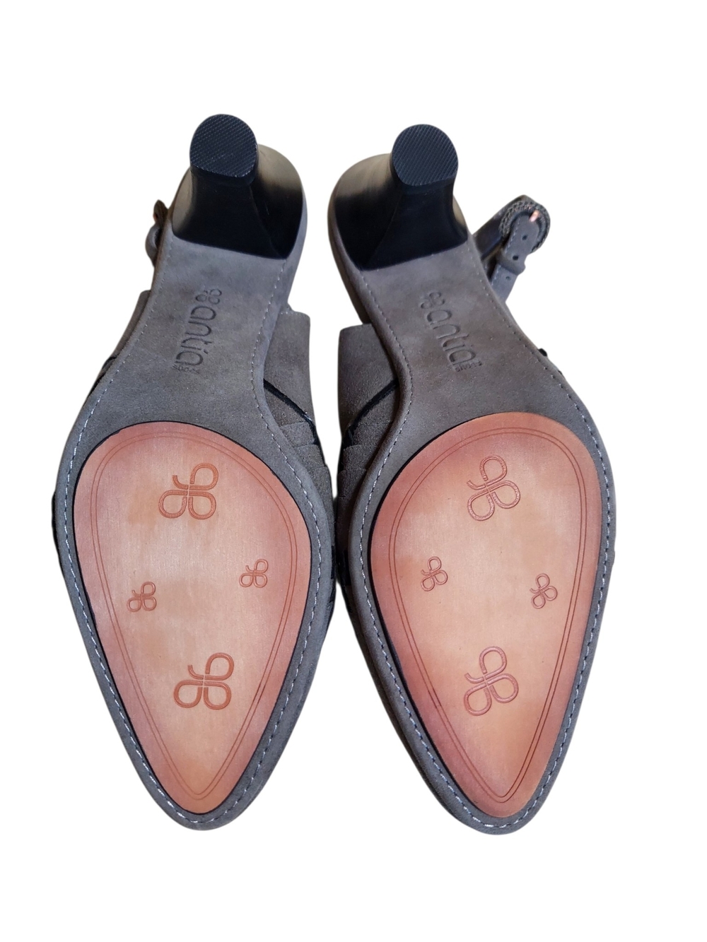 Women's Gray Slingback Kitten Heel Pumps with Woven Detail - Picture 10 of 11